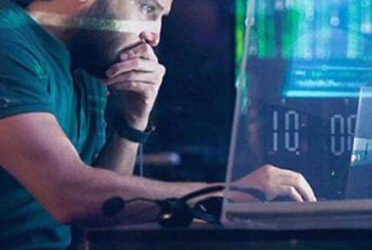 مسلسل المنصة